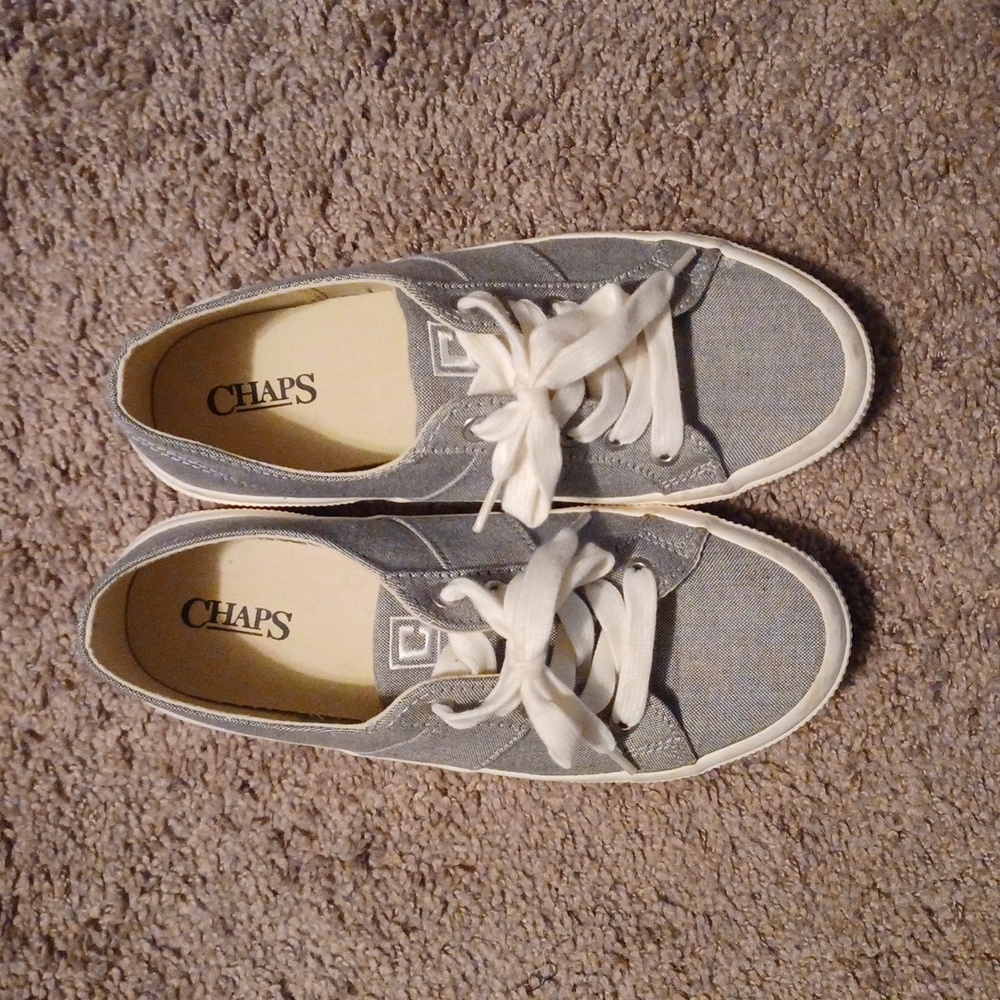 Chaps gray and white sneaker
